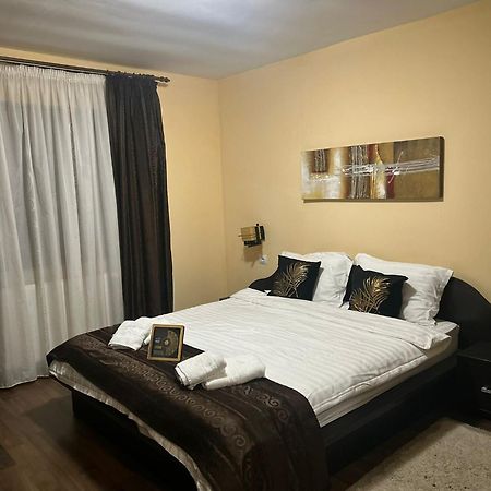 Hotel Casa Alex Rasnov Zewnętrze zdjęcie